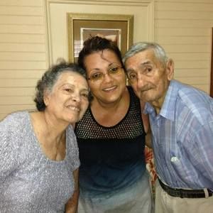 Meet your Posher, Rosela